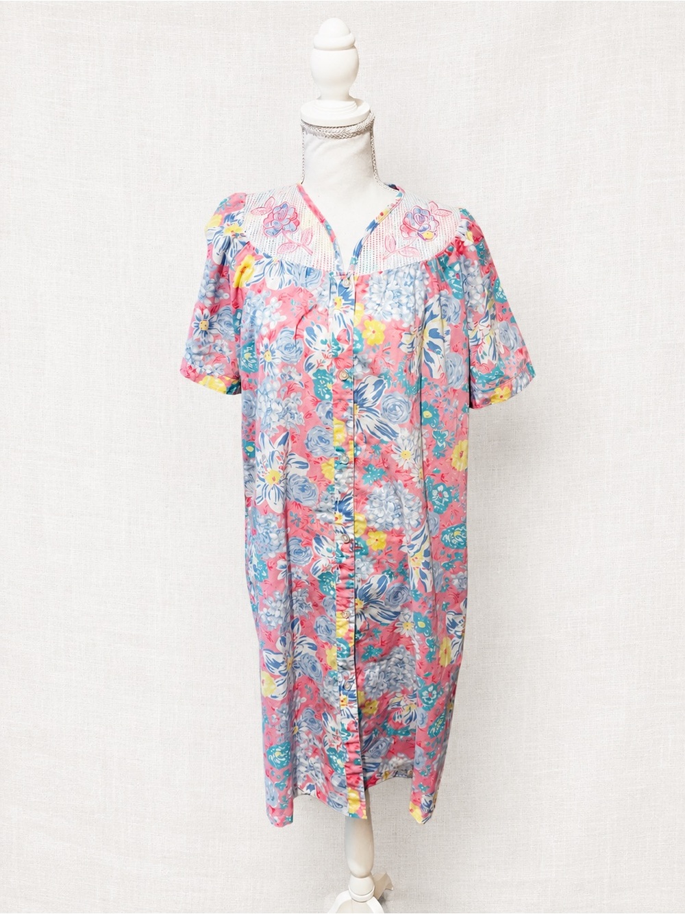 Vintage Sentiments Floral House Dress Nightgown Pink Embroidered